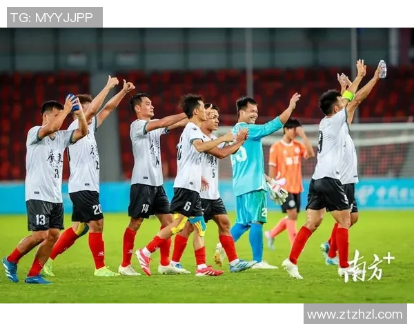 足球明星风采展示与技巧解析教学视频全方位了解足球巨星的魅力与技艺